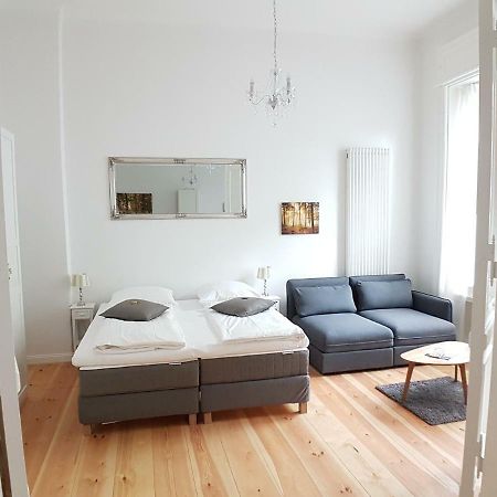 Lang Re By Rockchair Apartments L Superhost Status L 2 Bedrooms Boxspringbeds In City Center - Cozy Family & Business Flair Welcomes You! 베를린 외부 사진